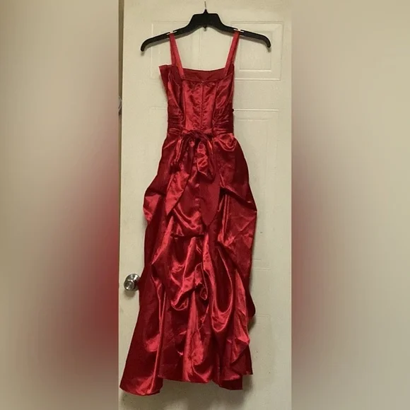 Red Formal Maxi Dress - Picture 2 of 7